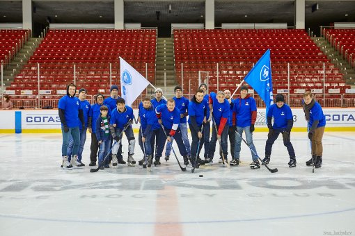 Power engineers «MKS» took to the ice!